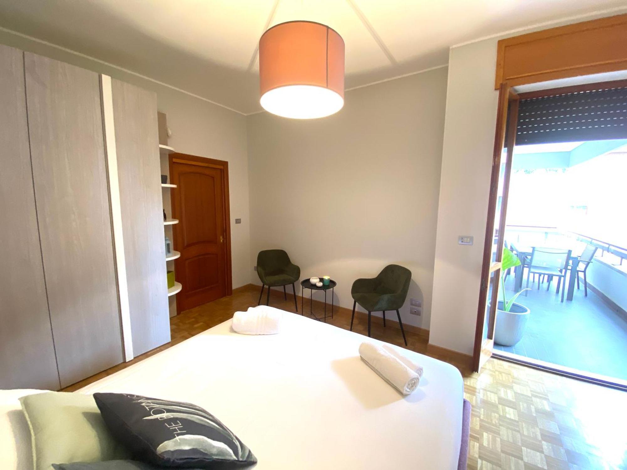 Appartamento Julie'S House Lecce City Center Esterno foto